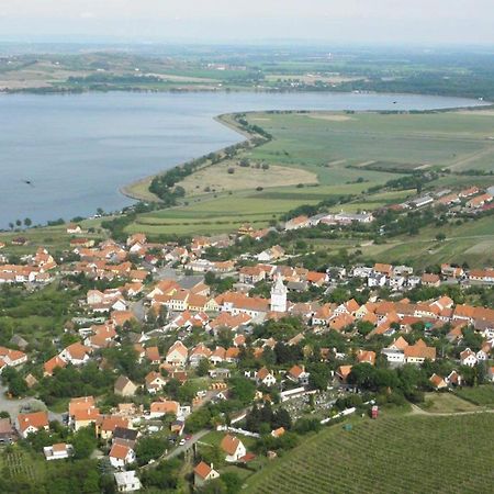 Ubytovani Sr Milovice  Екстериор снимка