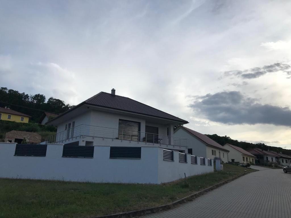 Ubytovani Sr Milovice  Екстериор снимка